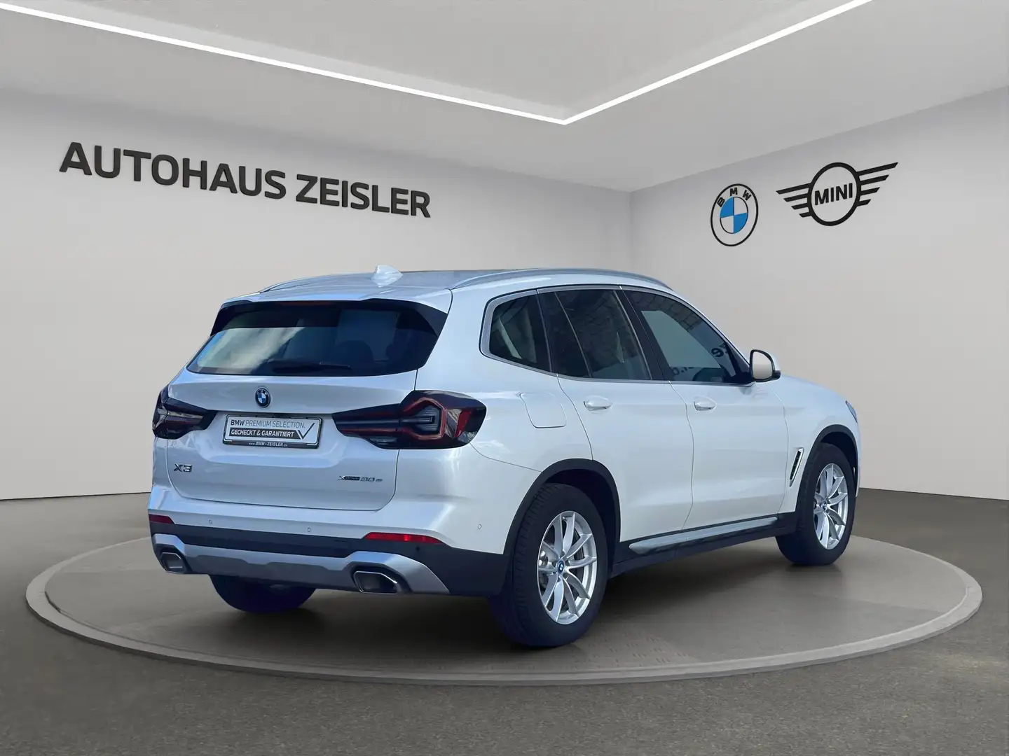 BMW X3 xDrive30e Hifi-Lautsprecher DAB el.Sitze Parkassis Weiß - 2