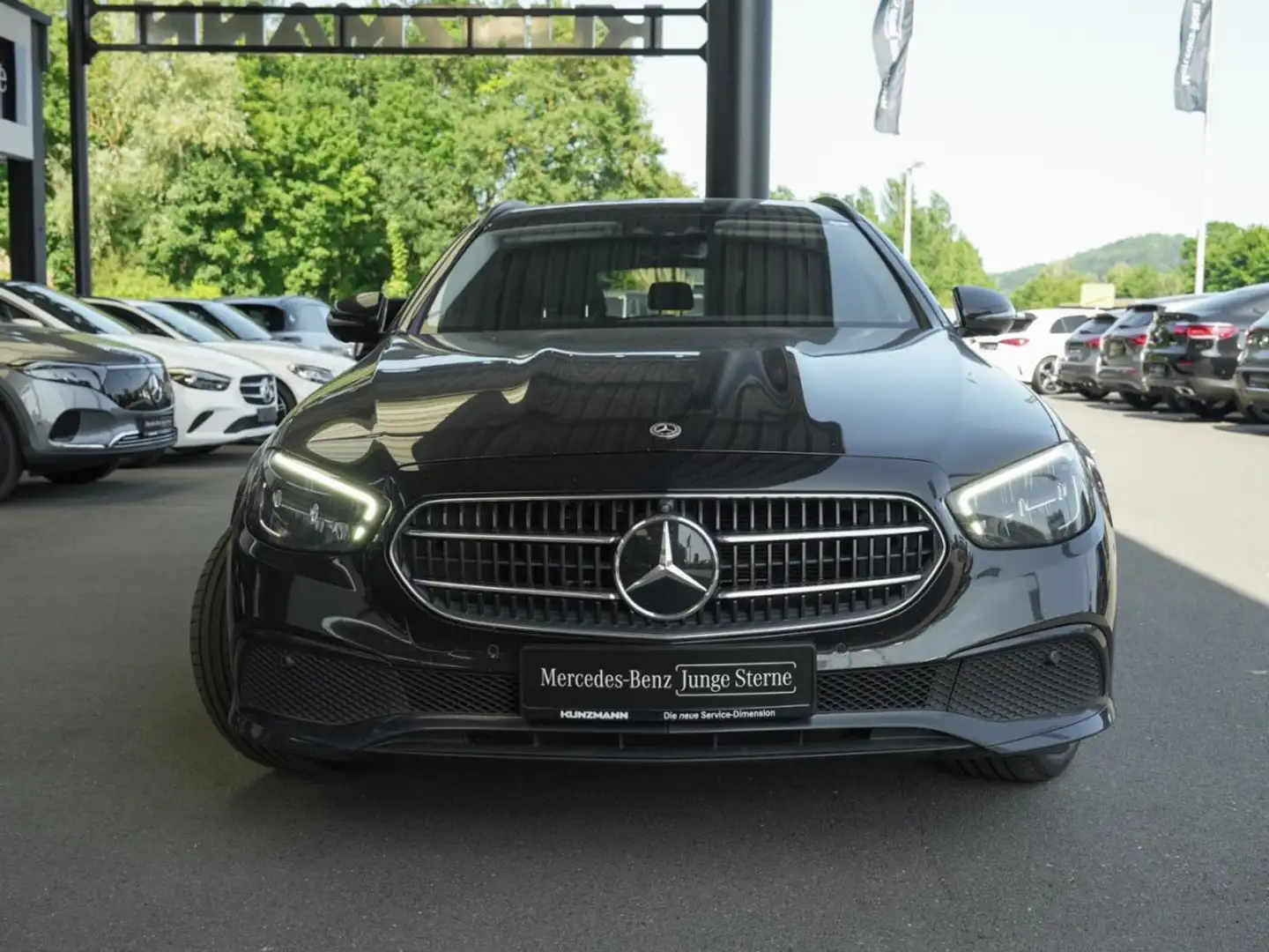 Mercedes-Benz E 300 de 4M T Avantgarde Night Distronic+ AHK Noir - 2