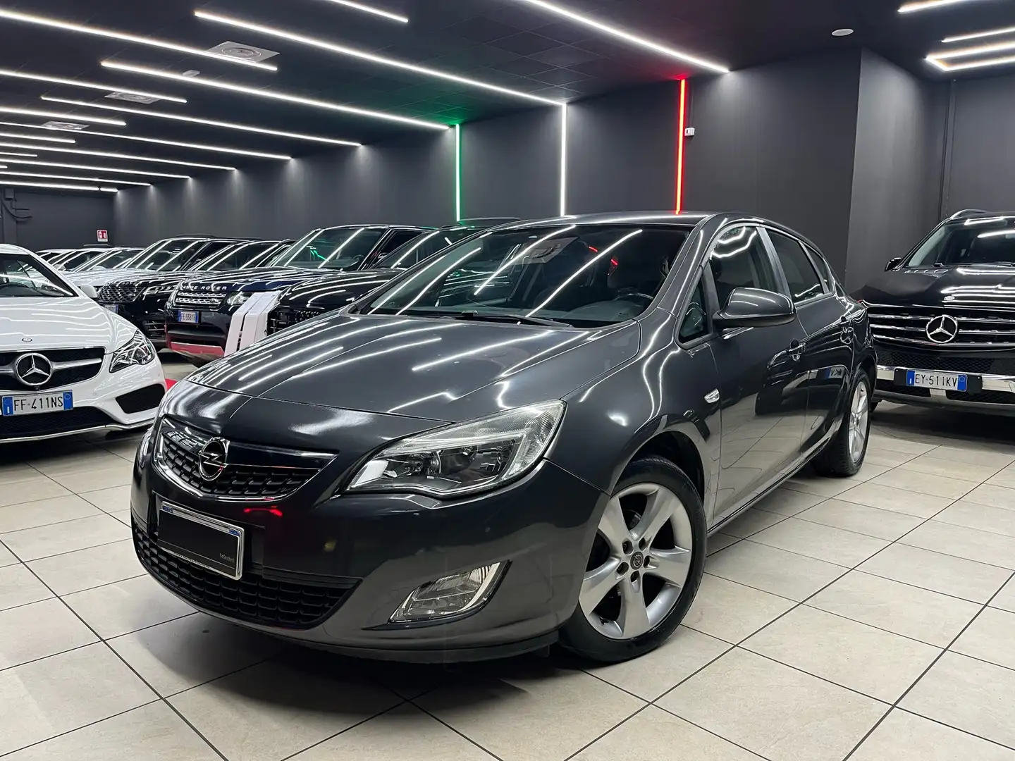 Opel Astra 5p 1.4 Elective 100cv Grigio - 1