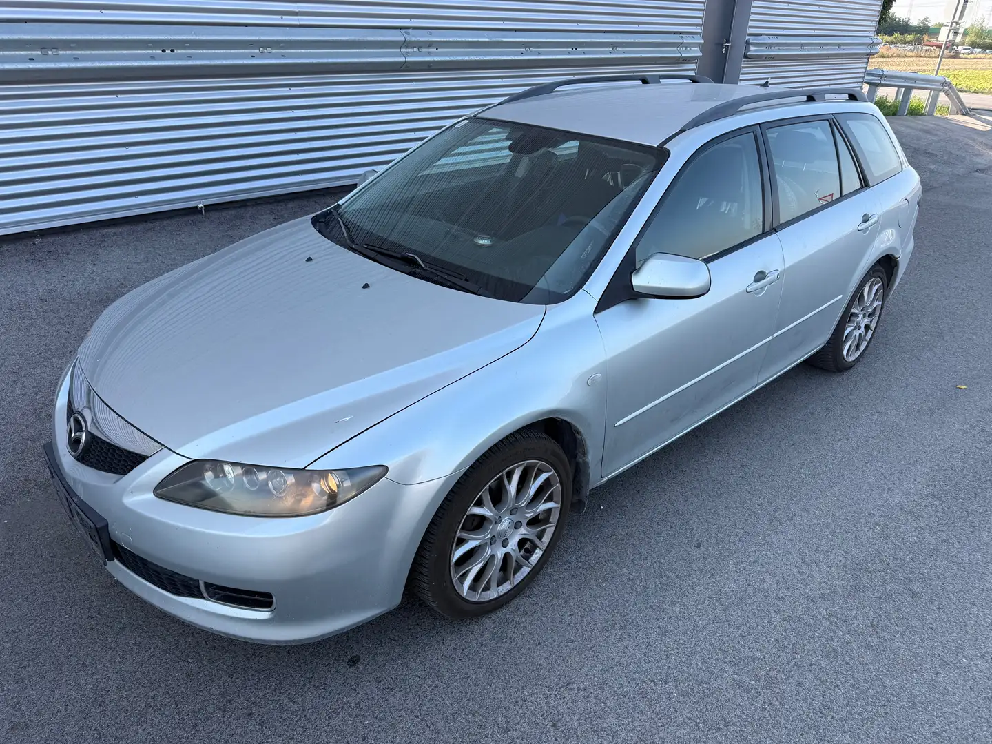 Mazda 6 Sport Combi 2,0i TE ID:77 Grau - 1