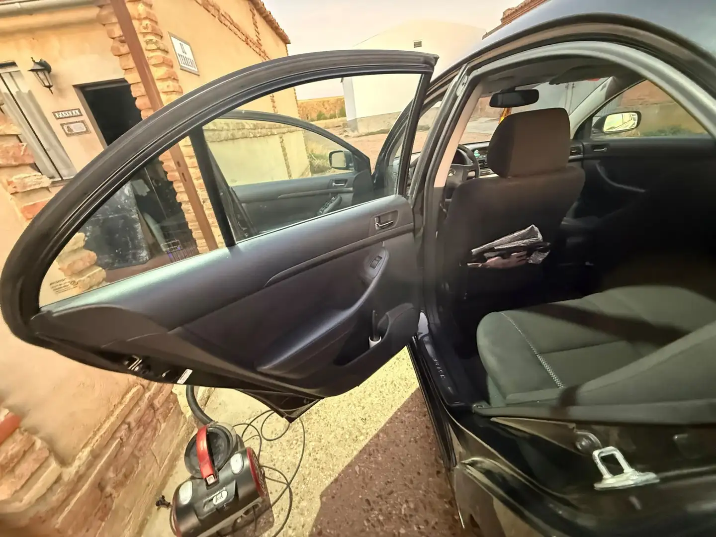 Toyota Avensis 2.0D-4D Sol Negro - 2