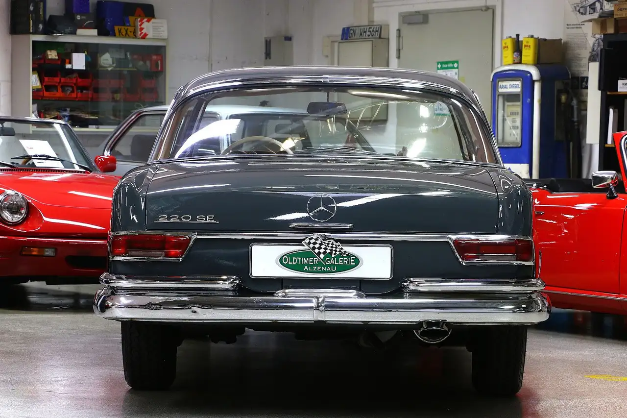 Mercedes-Benz 220 SEb Coupé, foto 6