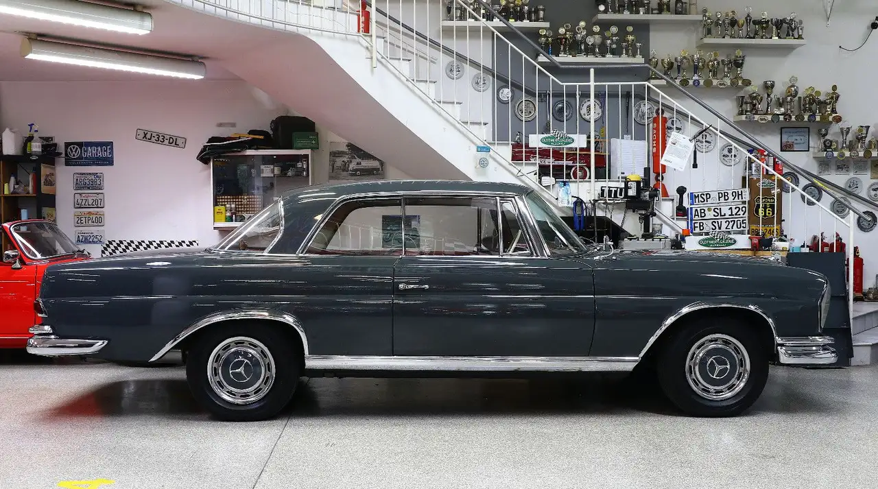 Mercedes-Benz 220 SEb Coupé, foto 4