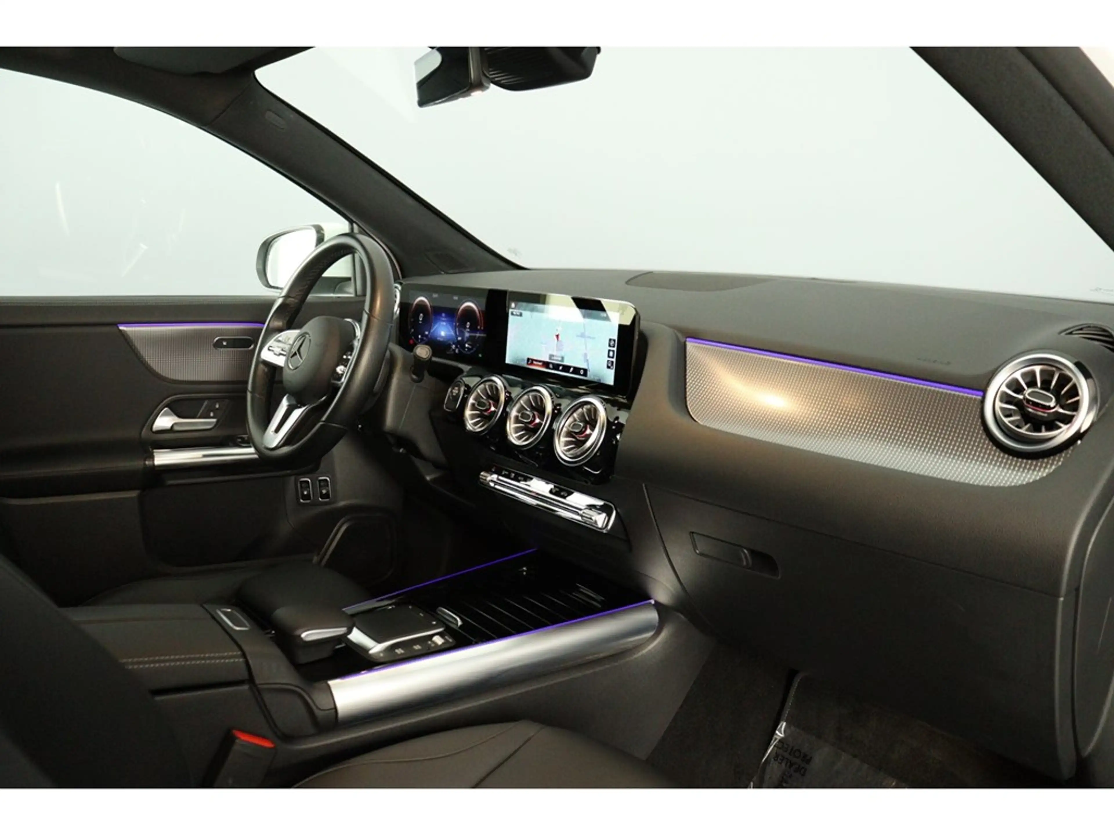 Mercedes-Benz GLA 250 e 218pk Luxury Pack Business — photo 10