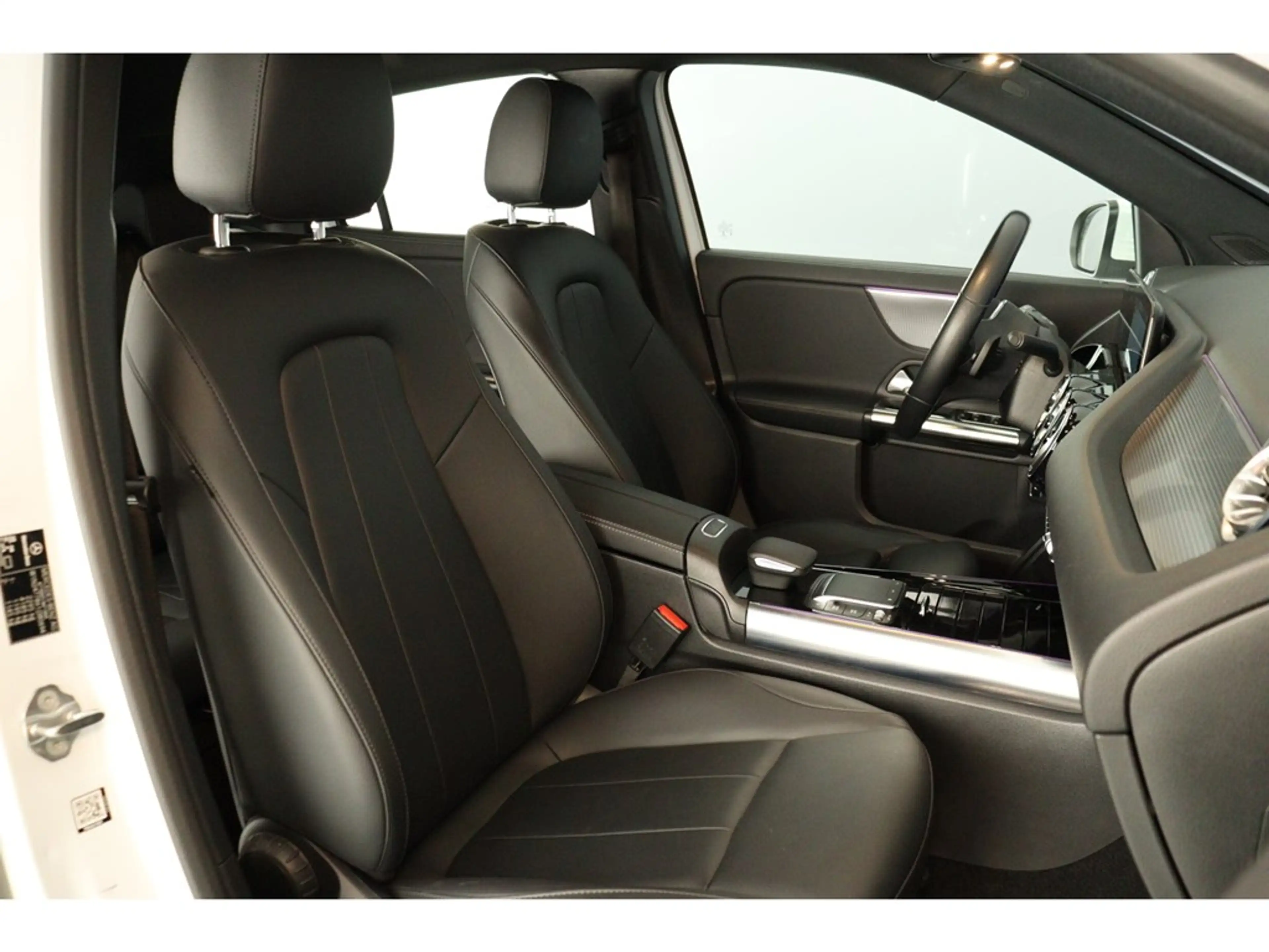 Mercedes-Benz GLA 250 e 218pk Luxury Pack Business — photo 11