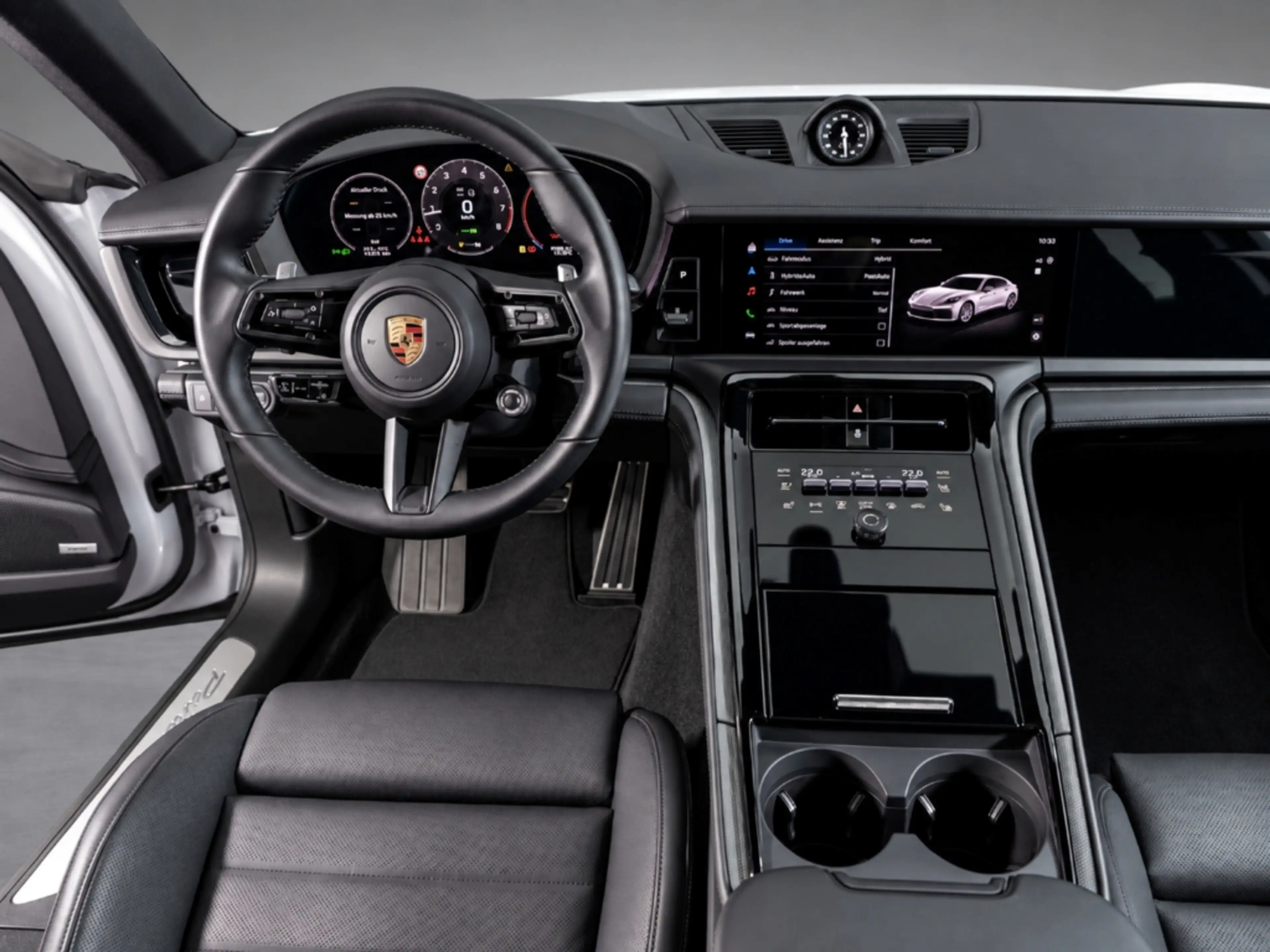 Porsche Panamera 4 E-Hybrid — photo 13