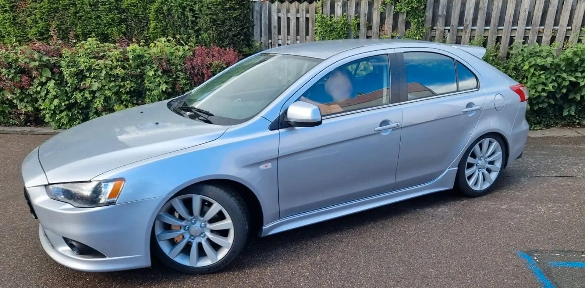 Mitsubishi Lancer 1.8 Intense Silber - 1