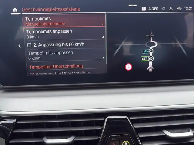 BMW 5 Series view 26