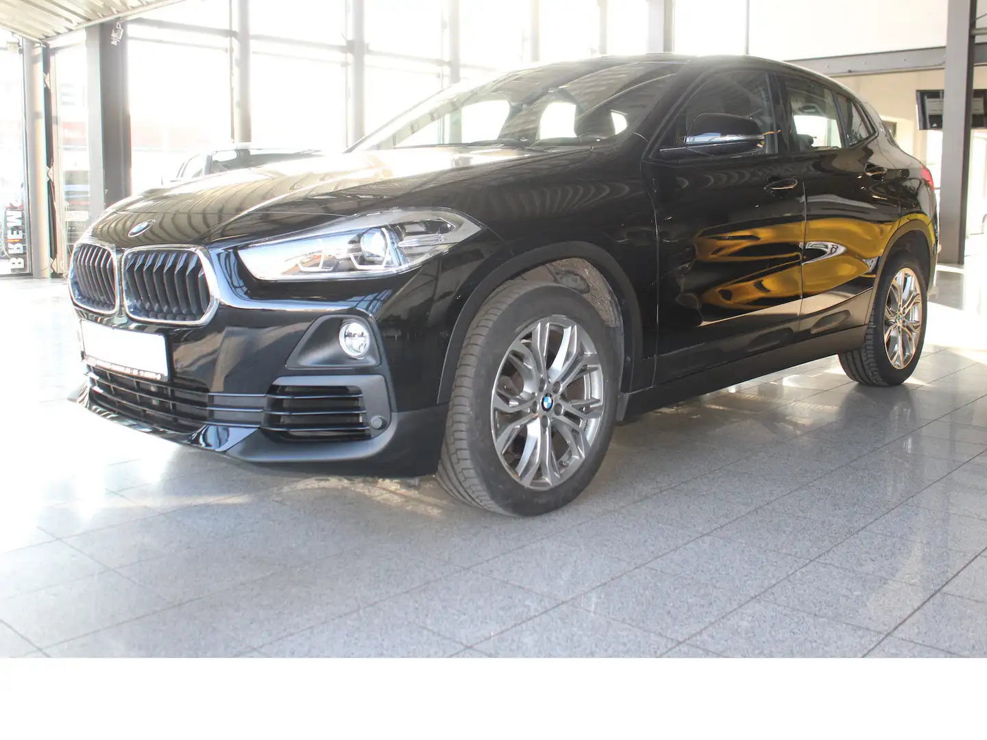 BMW X2 sDrive 20i StepTron LED*HuD*NAV*SHADOW*SHZ Nero - 1