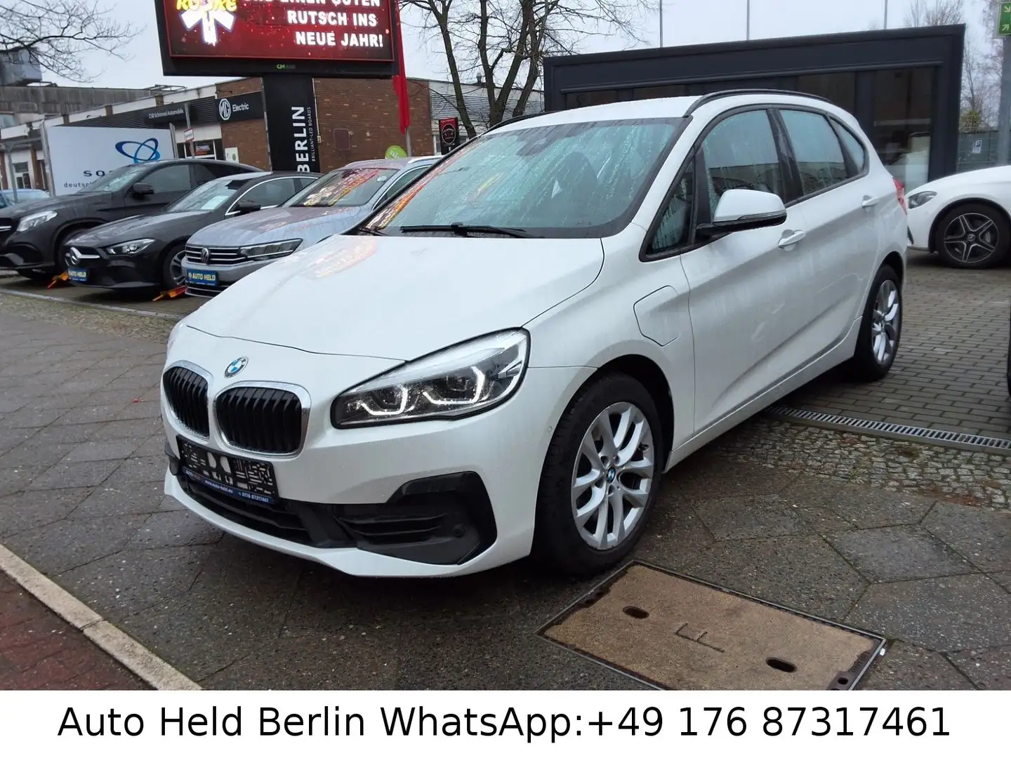 BMW 225 2 Active Tourer 225 xe Advantage Leder Navi Bílá - 1