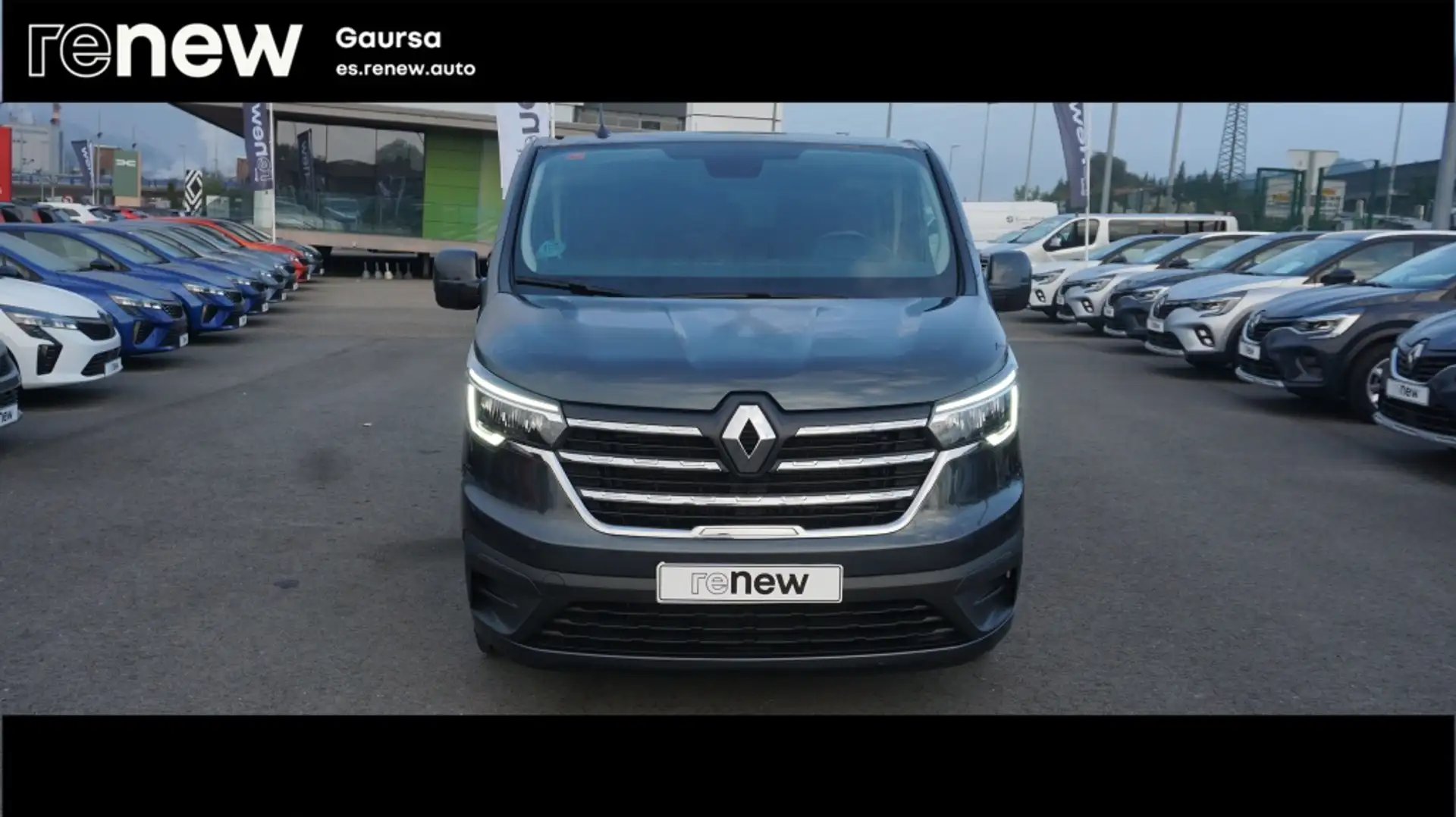 Renault Trafic 2.0 ENERGY BLUEDCI 81KW AUTHENTIC LWB 110 4 Gris - 2