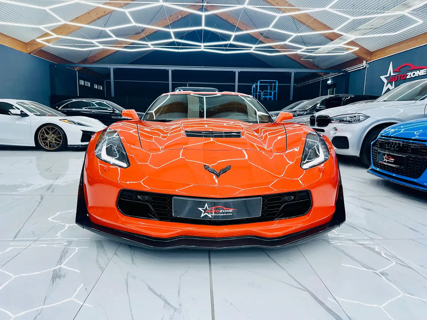 Corvette Grand Sport Grand Sport LT3 / Sebring Orange / Orange - 2