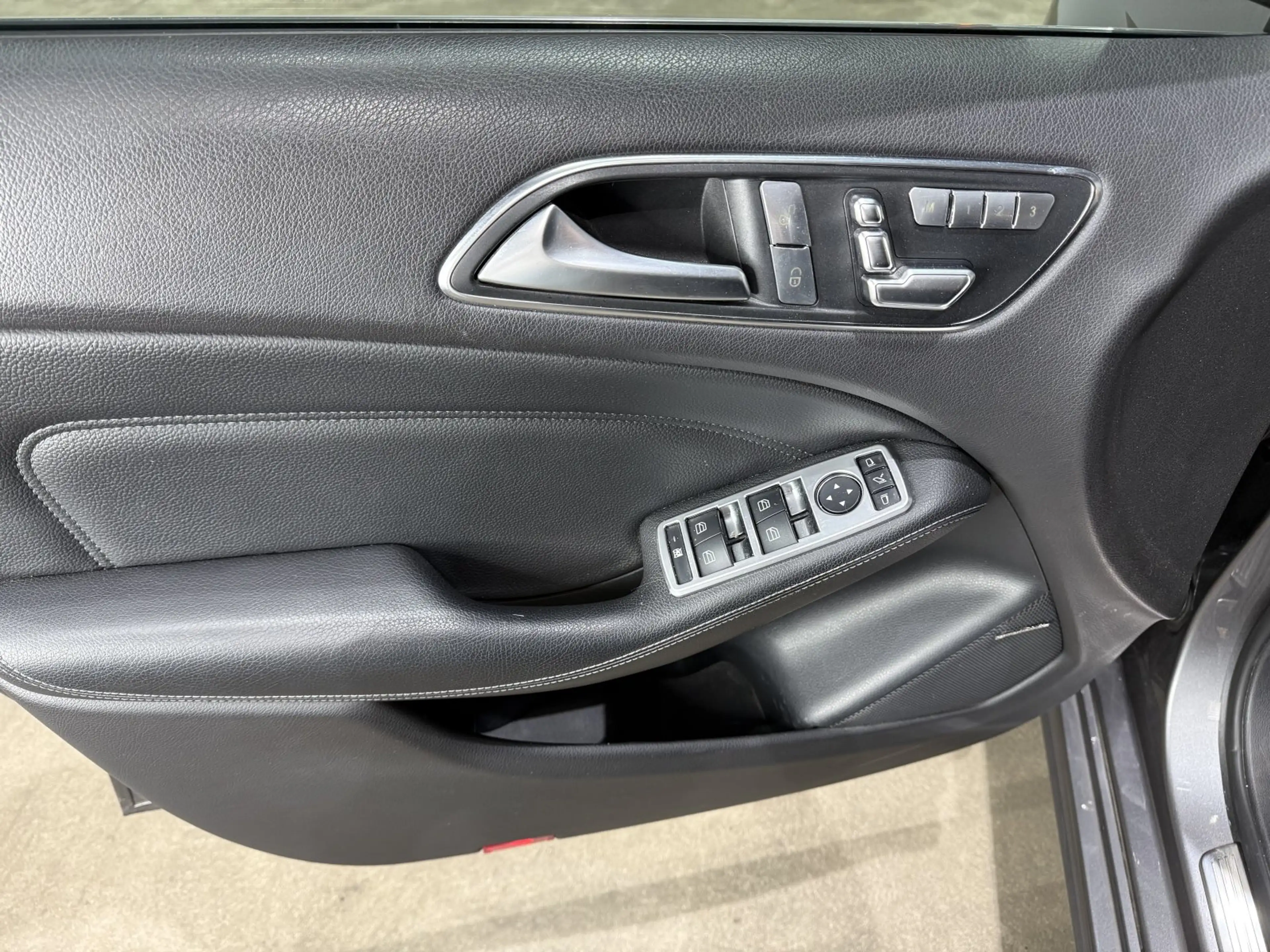 Mercedes-Benz B 200 CDI 7G Navi RFK H&K TEMP — photo 13