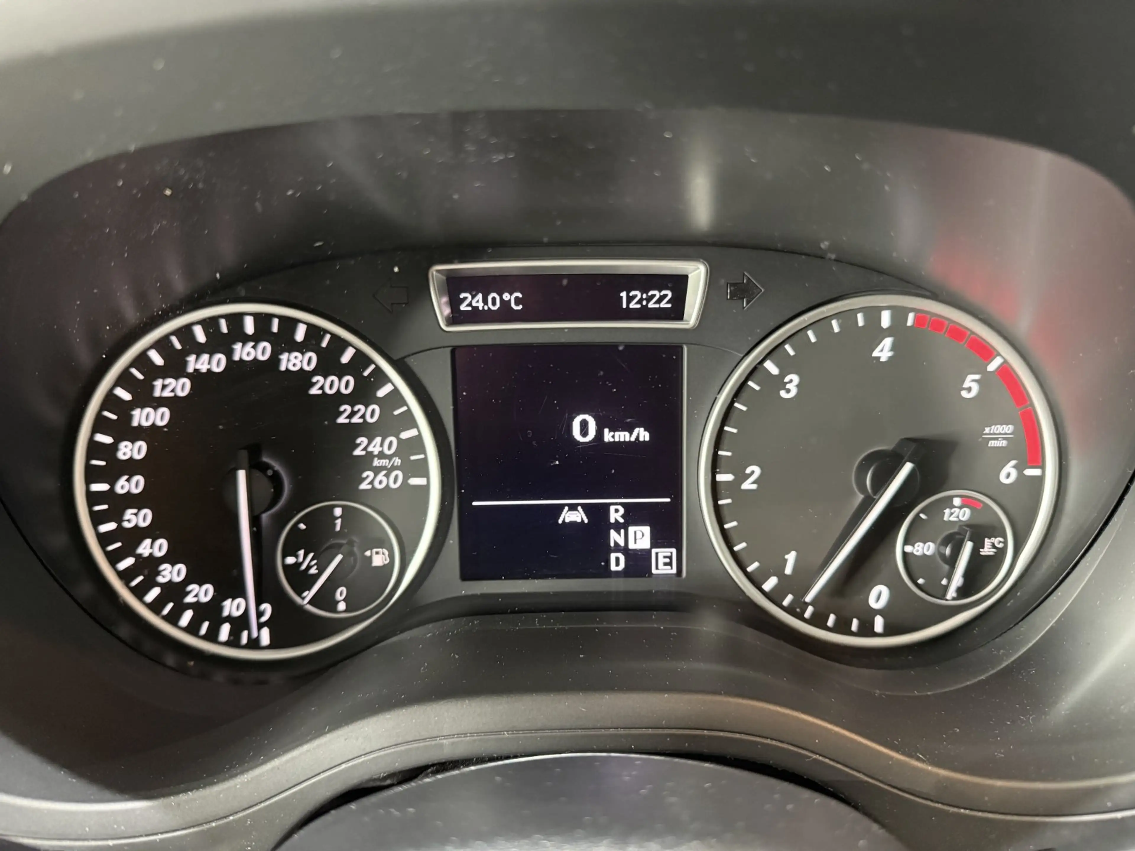 Mercedes-Benz B 200 CDI 7G Navi RFK H&K TEMP — photo 14
