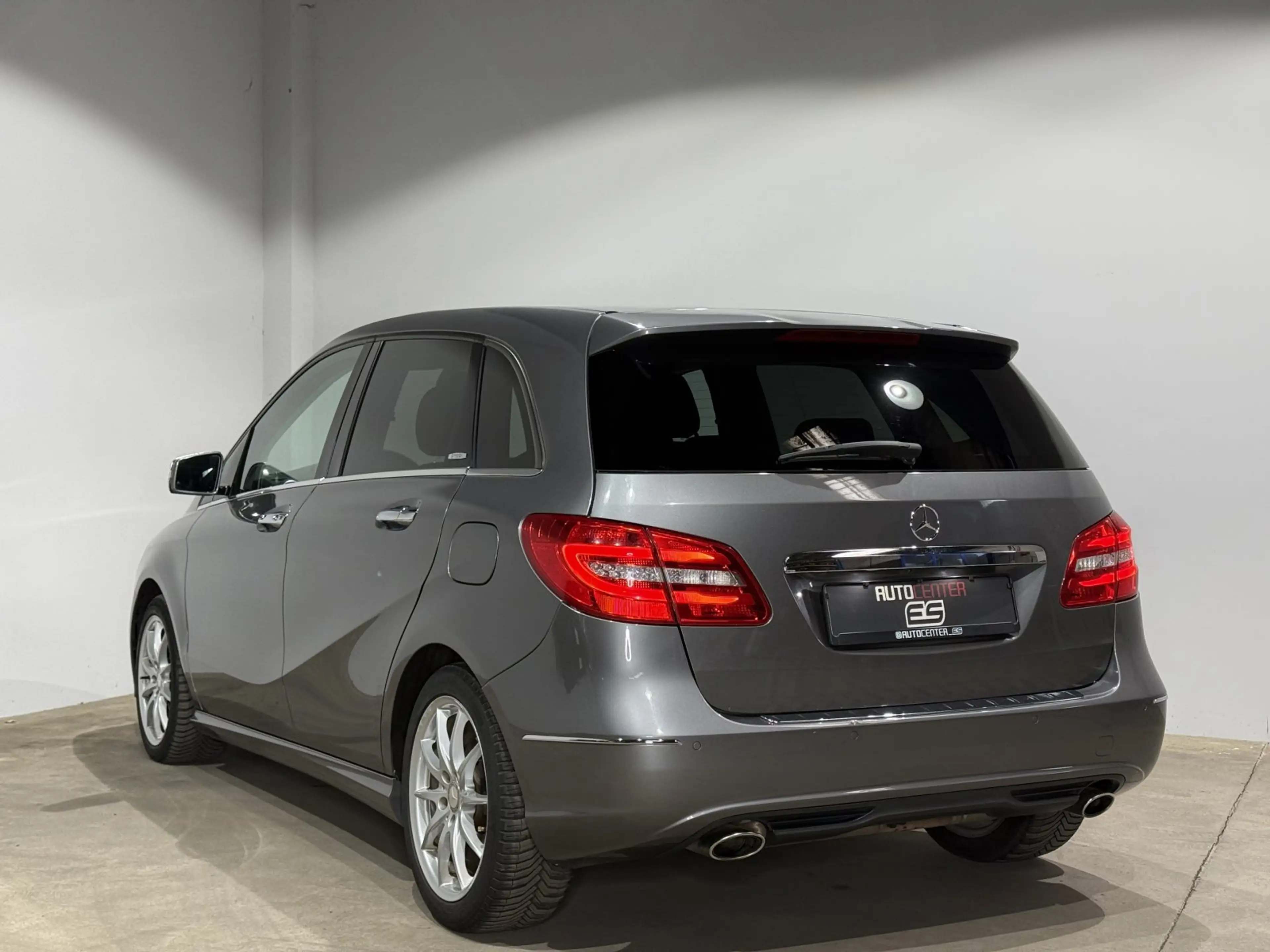 Mercedes-Benz B 200 CDI 7G Navi RFK H&K TEMP — photo 5