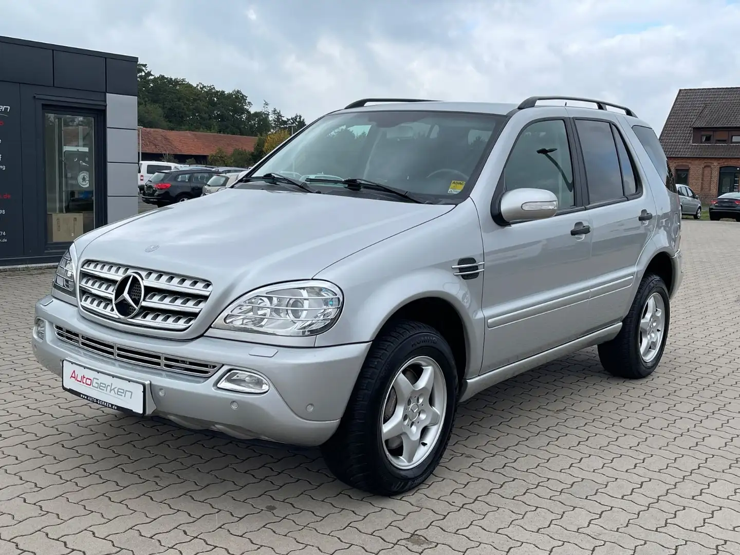 Mercedes-Benz ML 270 CDI 2HD 89.478 KM AHK DPF Leder Argent - 2