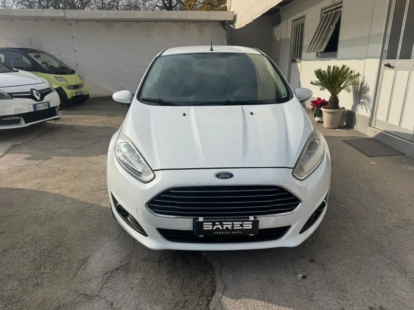 Ford Fiesta Fiesta VI 2013 3p 1.5 tdci Titanium 75cv Weiß - 2