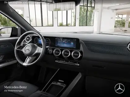 Annonce voiture d'occasion Mercedes-Benz GLA 180 - CARADIZE