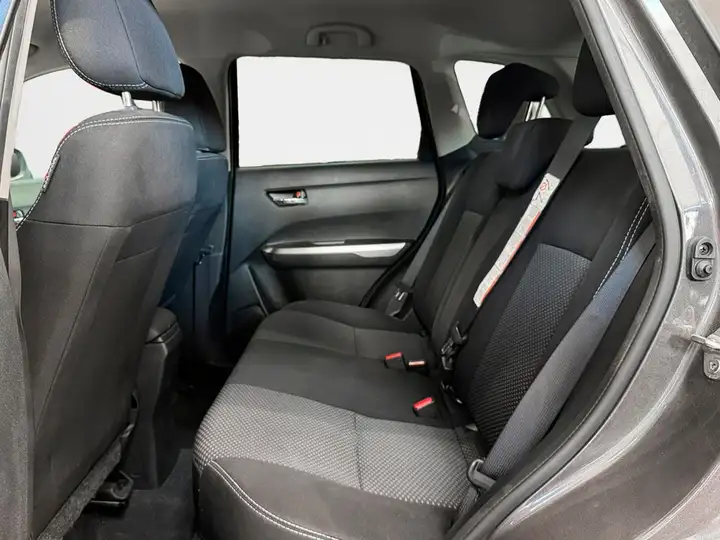 Suzuki Vitara 2025, foto 11