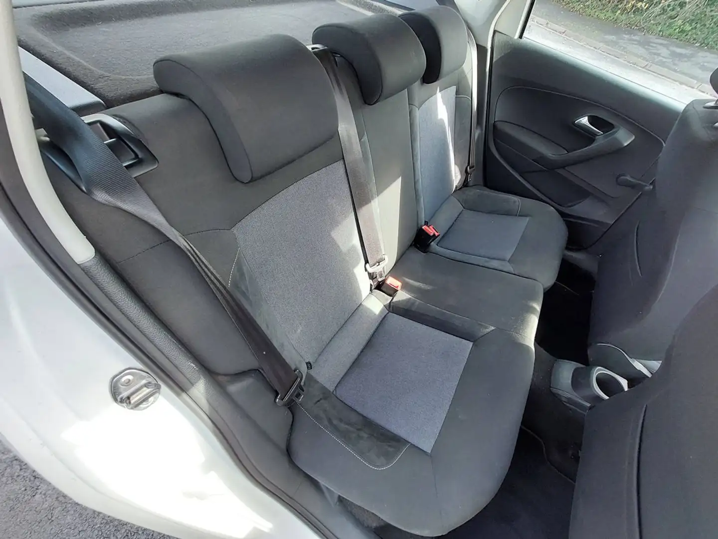 Volkswagen Polo 1.6 TDI Style Blanc - 1