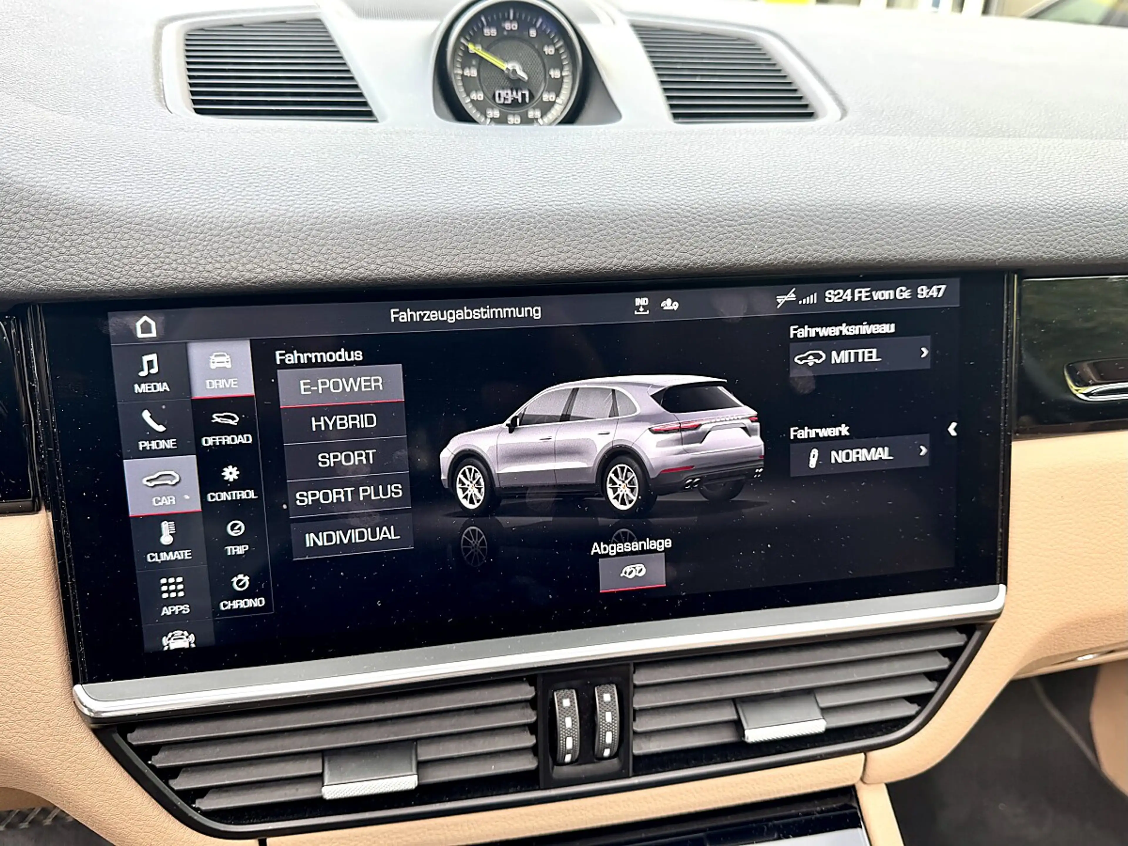 Porsche Cayenne III E-Hybrid 22" Voll! — photo 12
