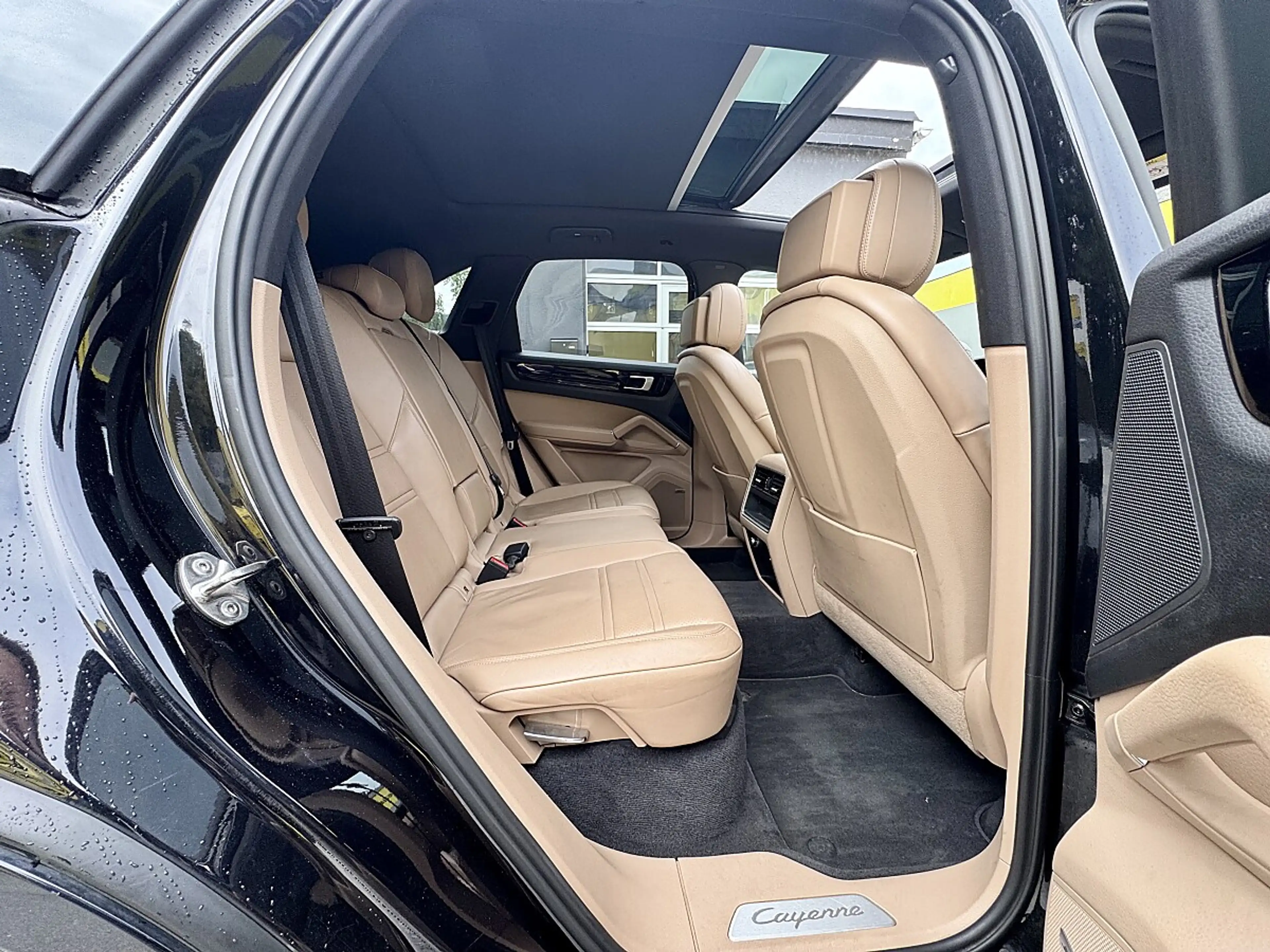 Porsche Cayenne III E-Hybrid 22" Voll! — photo 10