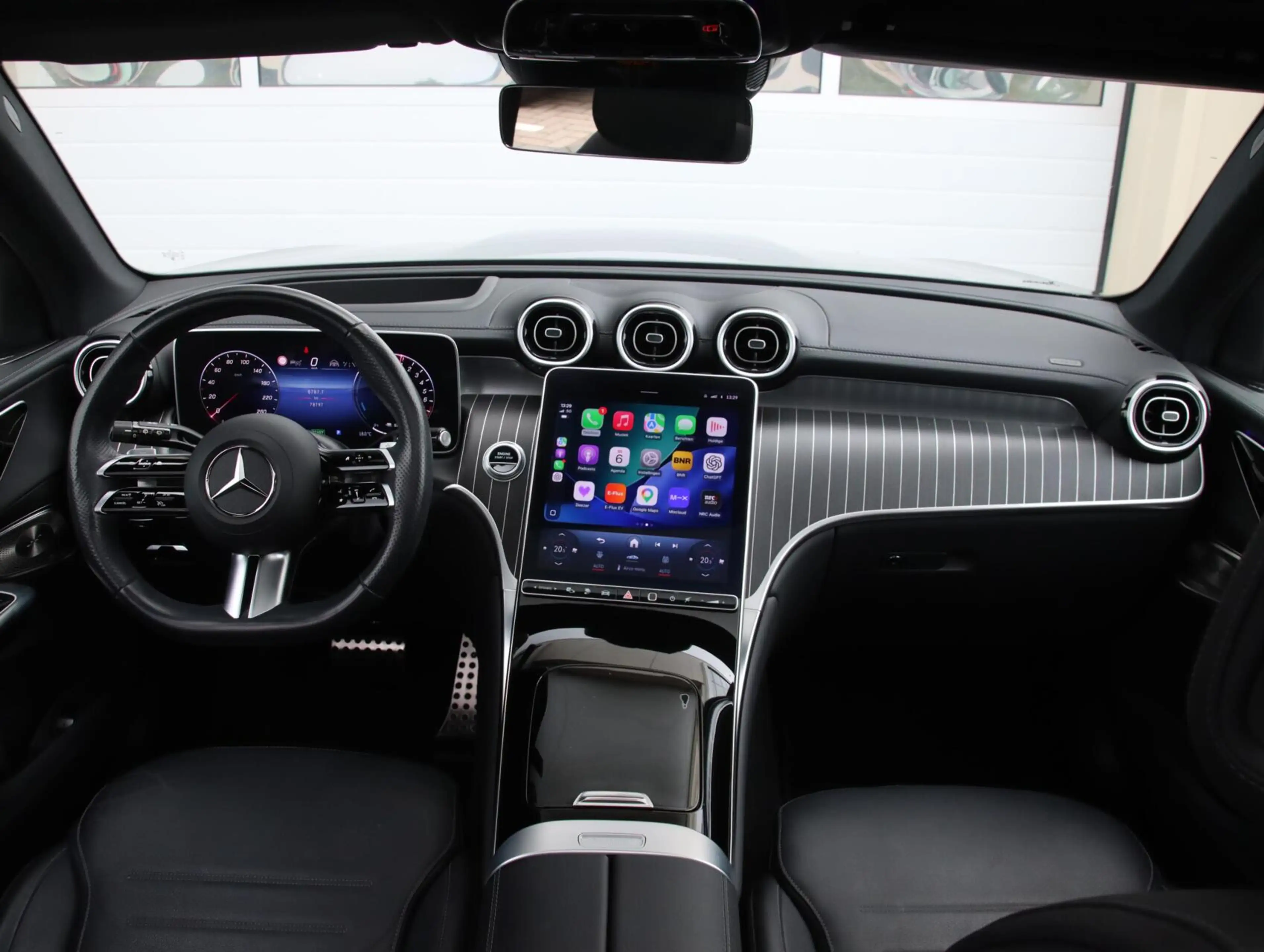 Mercedes-Benz GLC 400 400e 4MATIC AMG Line | Panoramdak | SOH 96% — photo 39
