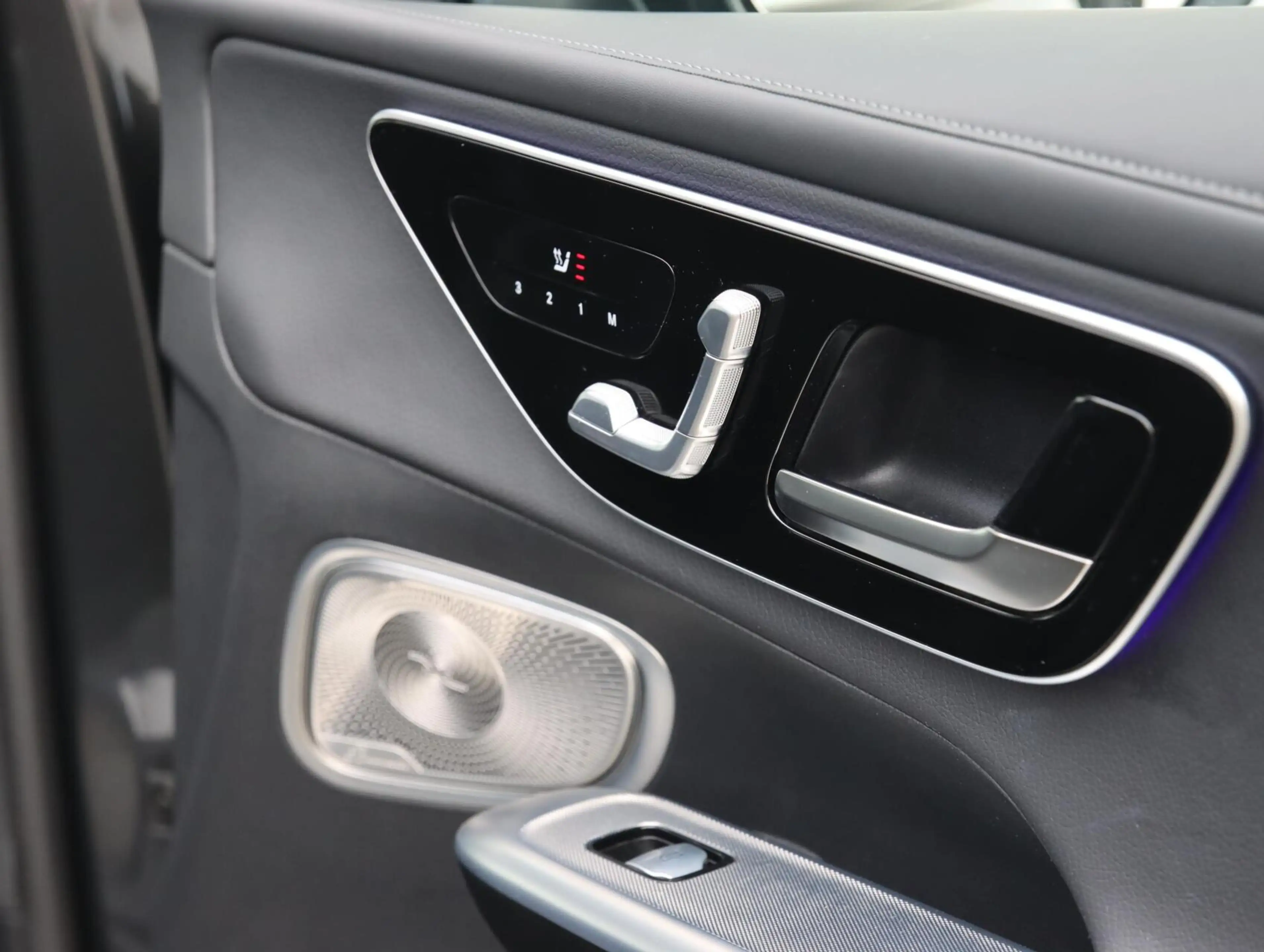 Mercedes-Benz GLC 400 400e 4MATIC AMG Line | Panoramdak | SOH 96% — photo 17