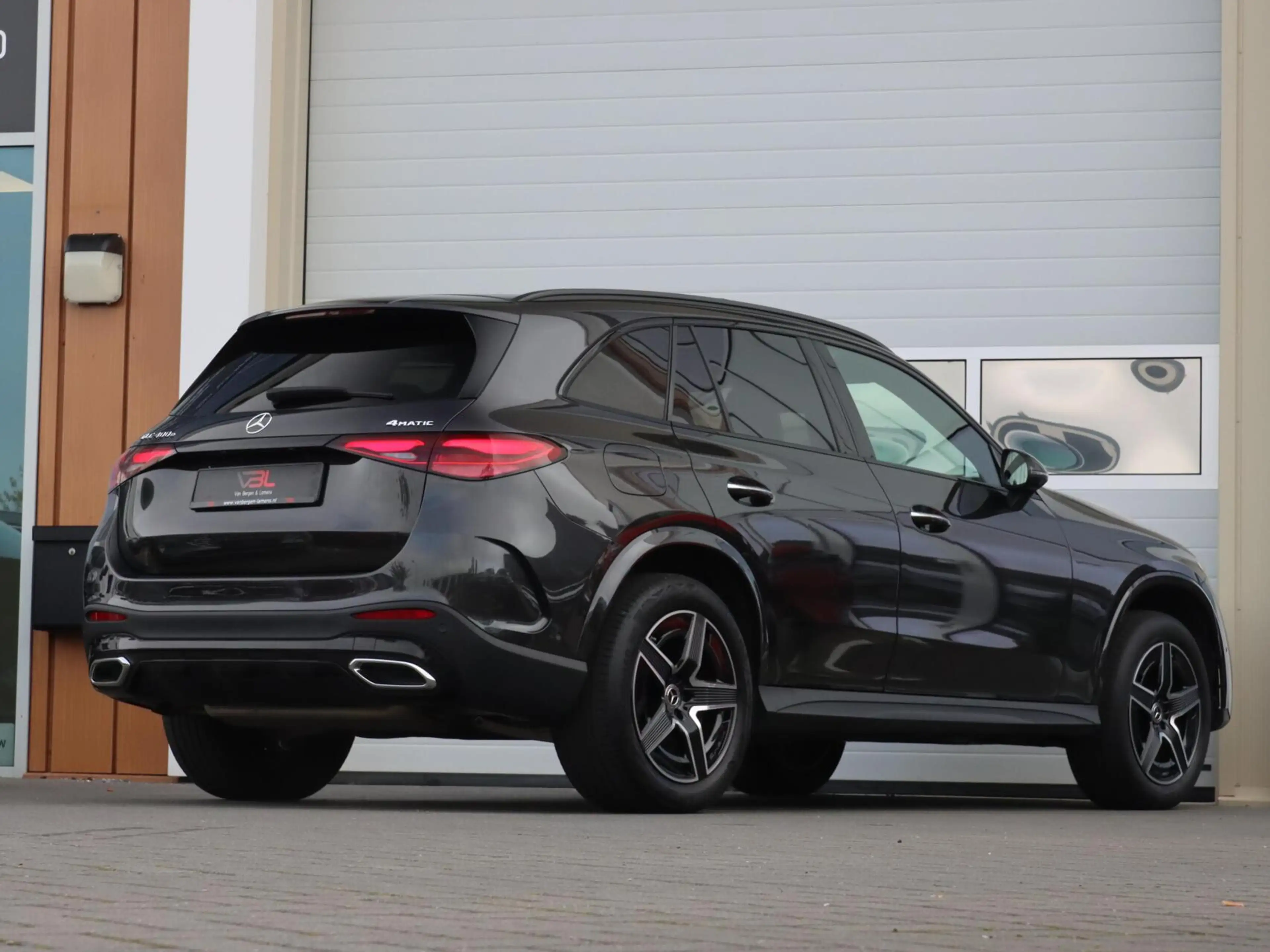 Mercedes-Benz GLC 400 400e 4MATIC AMG Line | Panoramdak | SOH 96% — photo 27