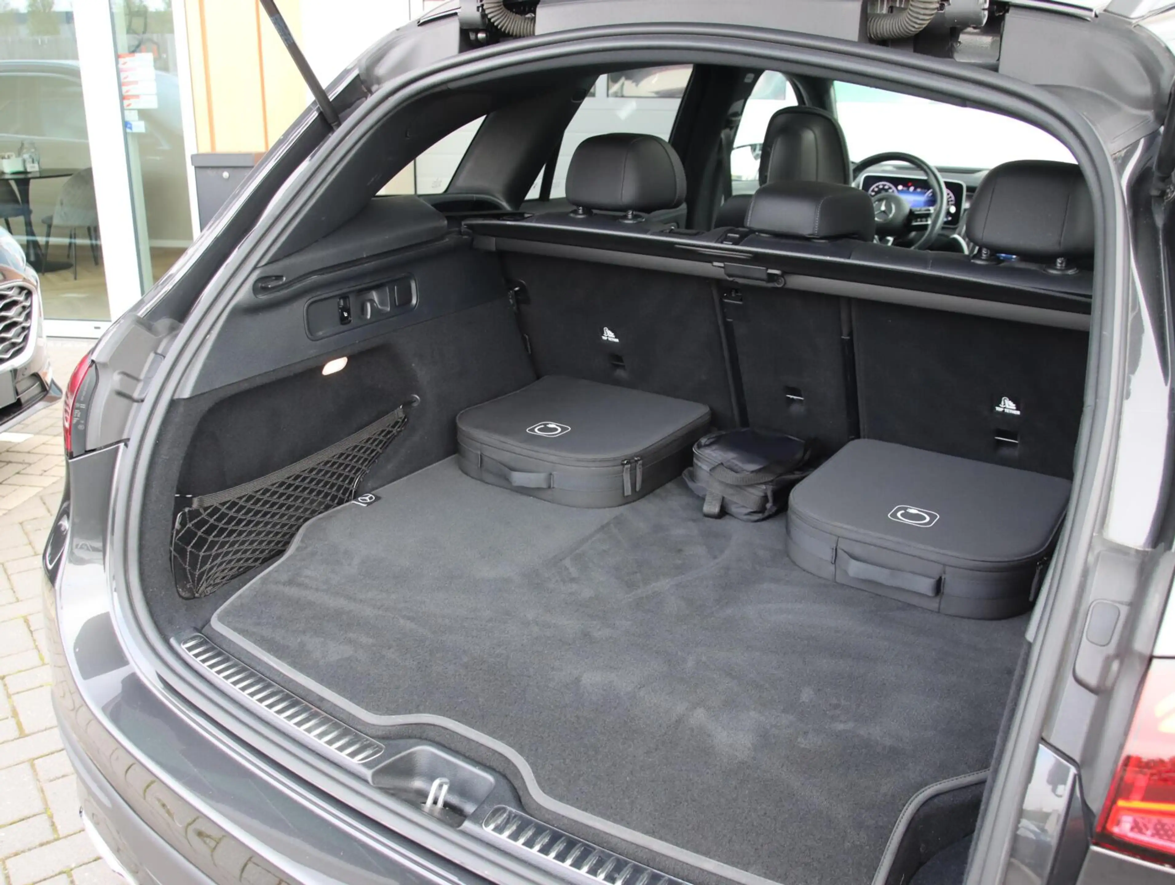 Mercedes-Benz GLC 400 400e 4MATIC AMG Line | Panoramdak | SOH 96% — photo 31
