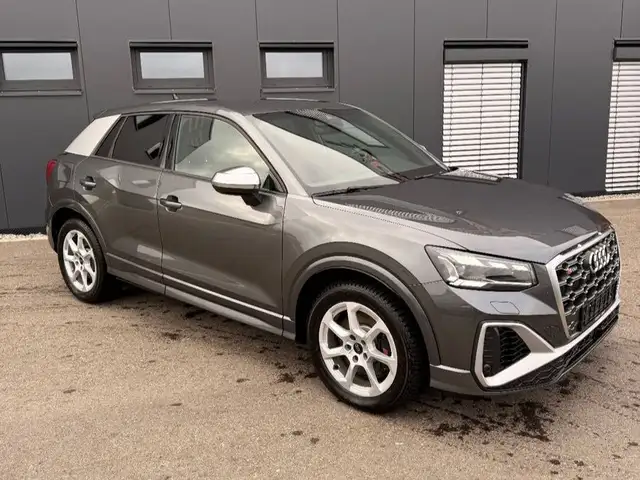 Audi SQ2 2.0 TFSI quattro Matrix