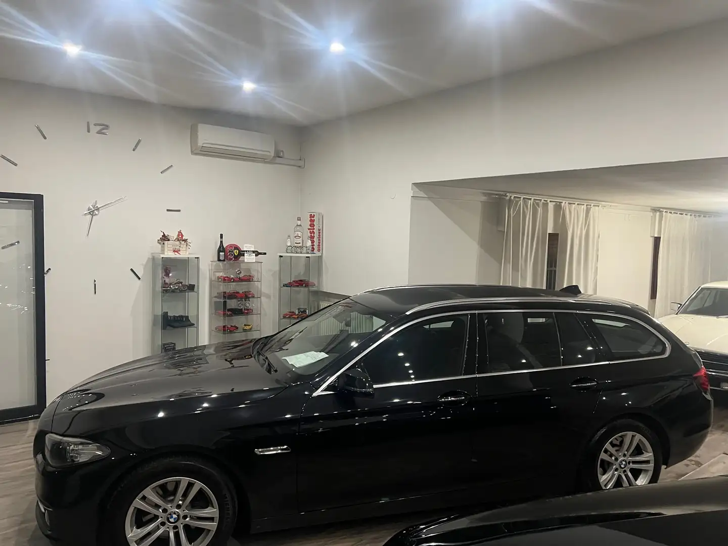 BMW 520 Touring 520d Touring xdrive Luxury Nero - 2