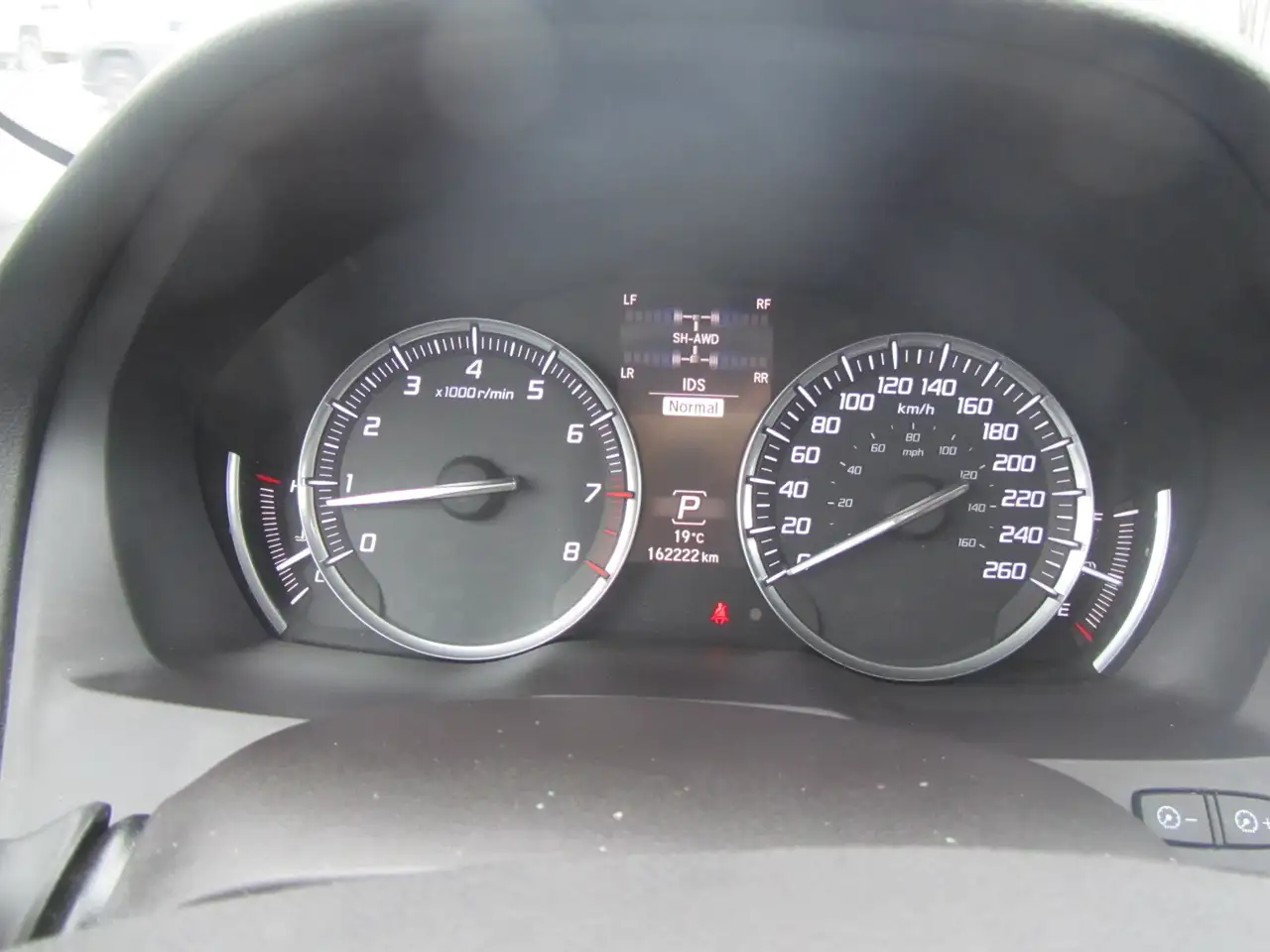 Acura MDX снимка Acura MDX