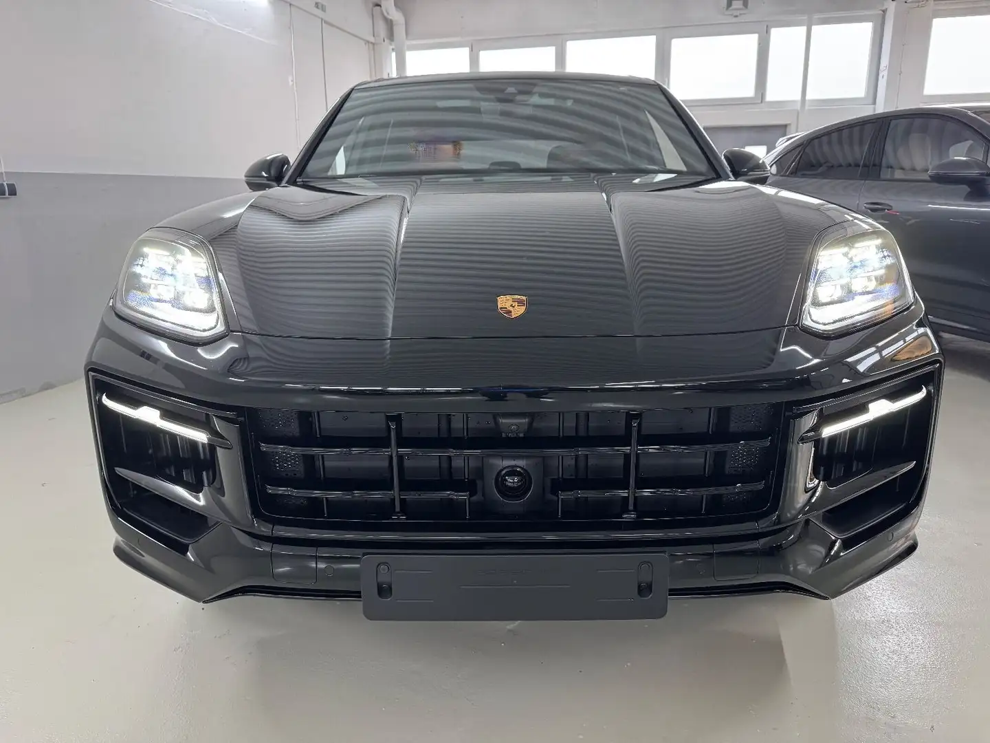 Porsche Cayenne E-Hybrid /Mod.2025/Sport Paket Lp160.500 Schwarz - 1