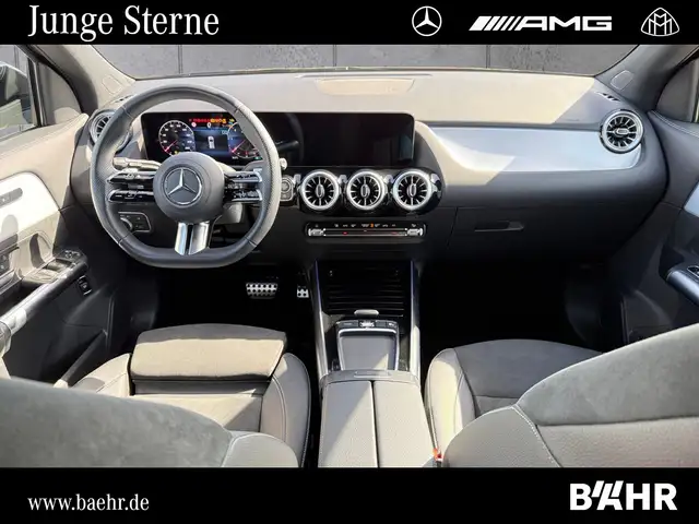 Mercedes-Benz Gla view 4