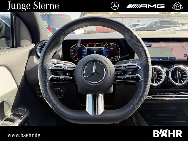 Mercedes-Benz Gla view 13