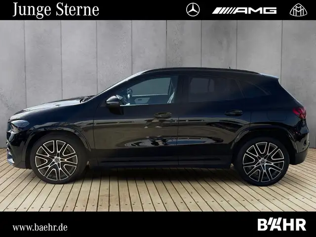 Mercedes-Benz Gla view 2