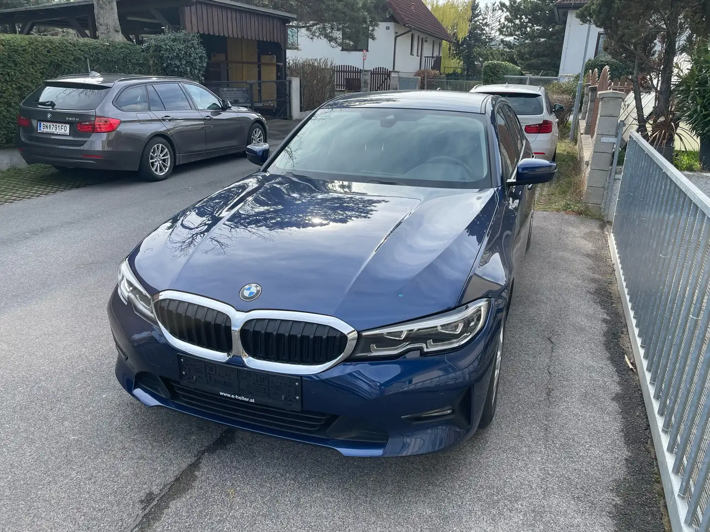 BMW 320 320d Blau - 1