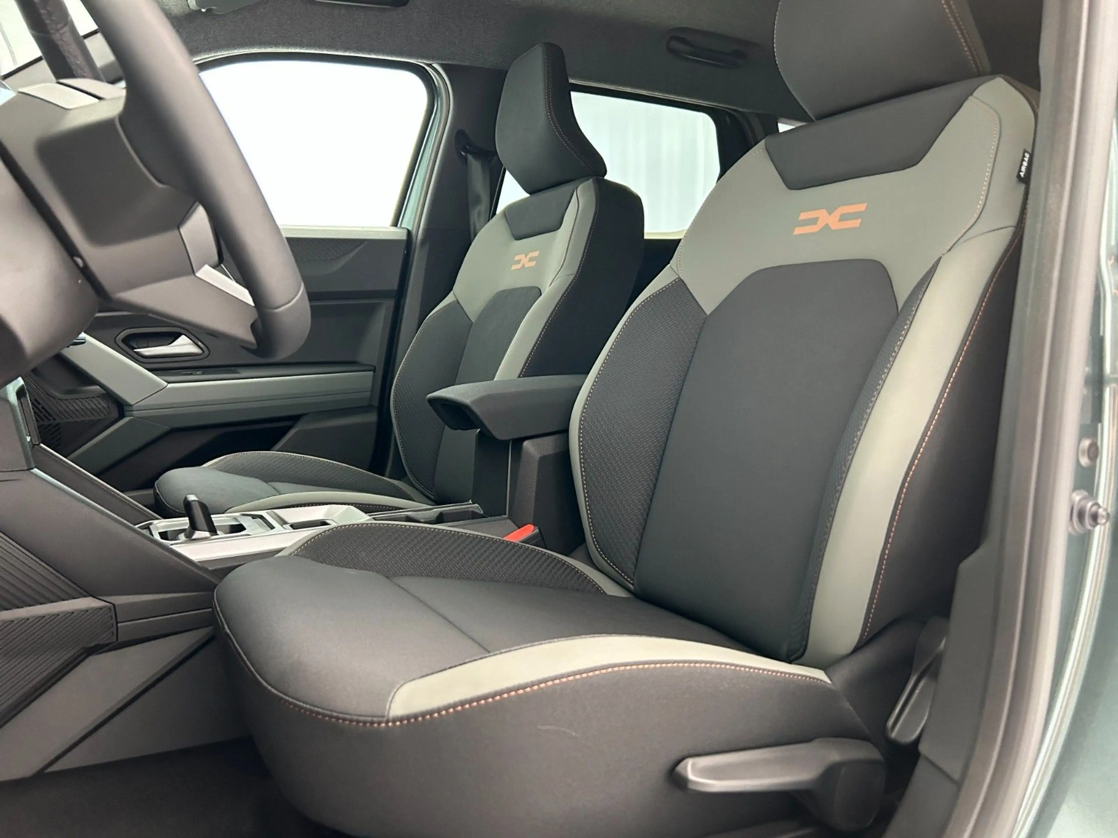 Dacia Duster hybrid-G 150 4x4 REDUST OFFROAD UMBAU — photo 14
