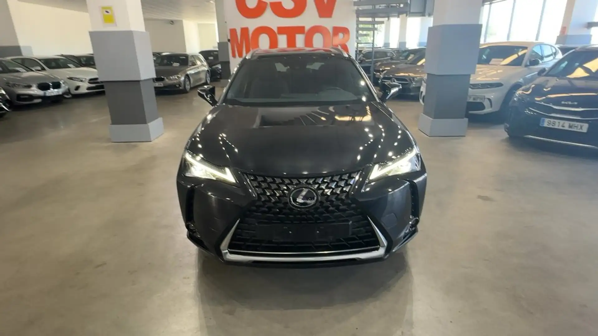 Lexus UX 250h 2.0 Business - 2