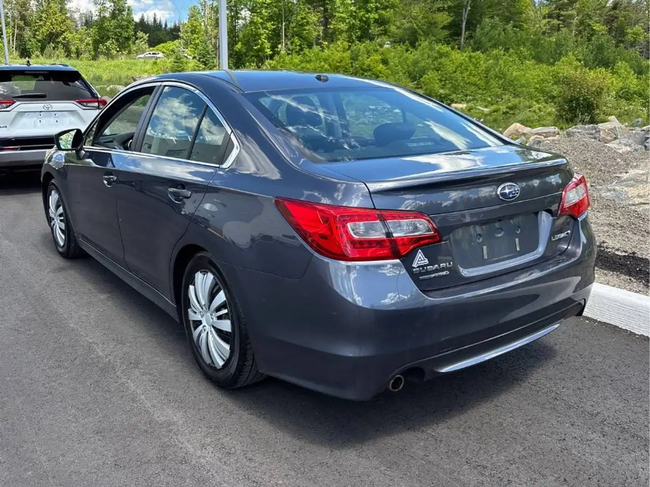 Subaru Legacy снимка Subaru Legacy