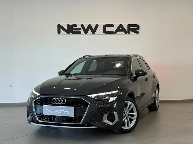 Audi A3 view 4