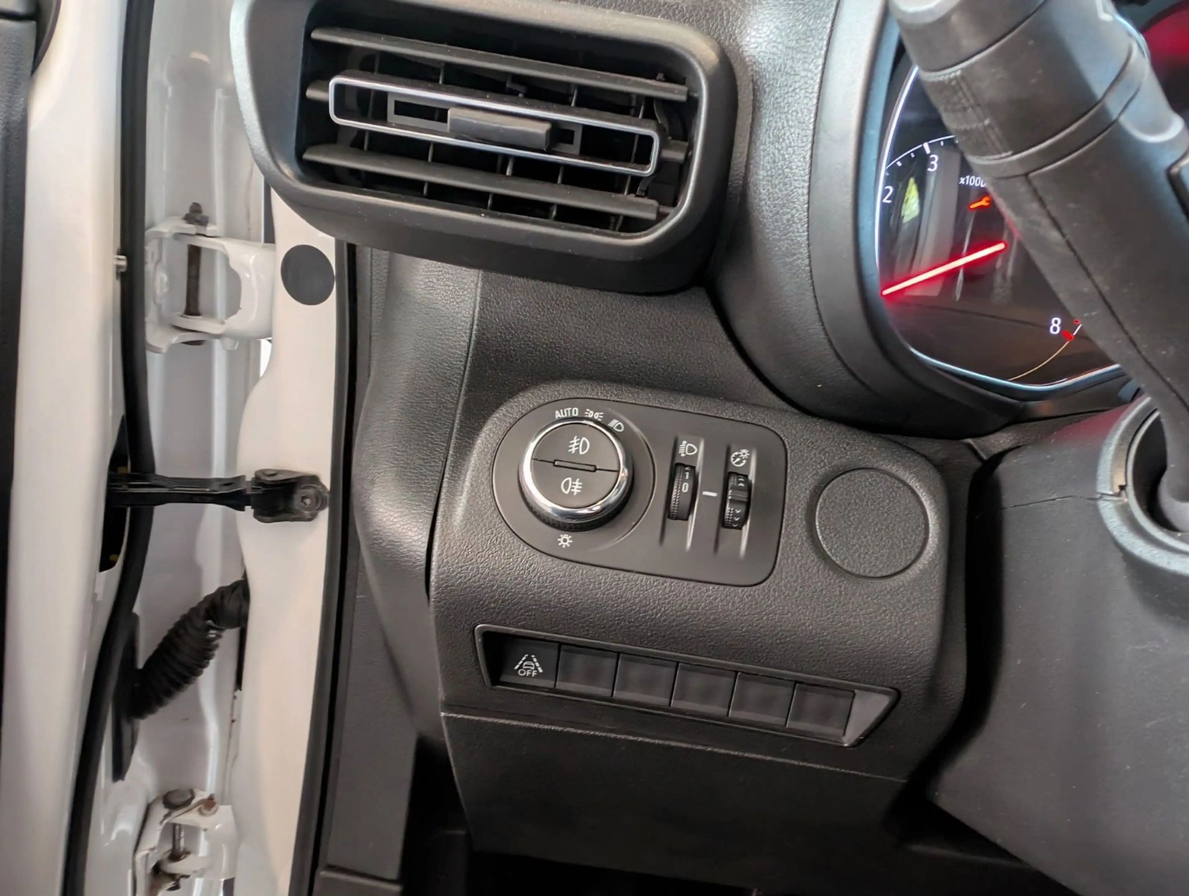 Opel Combo XL SHZ LHZ Android Apple Tempomat AHK — photo 11