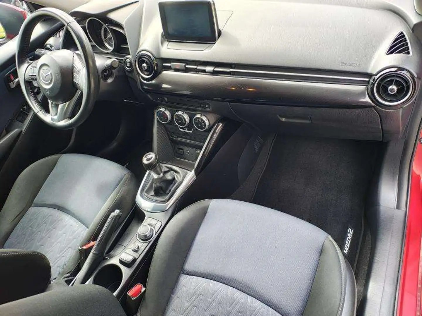 Mazda 2 Nakama / 1.5 SkyActiv-G Rouge - 2