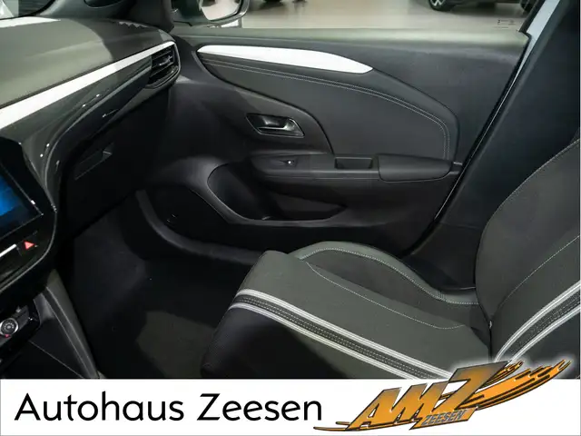 Opel Corsa view 12