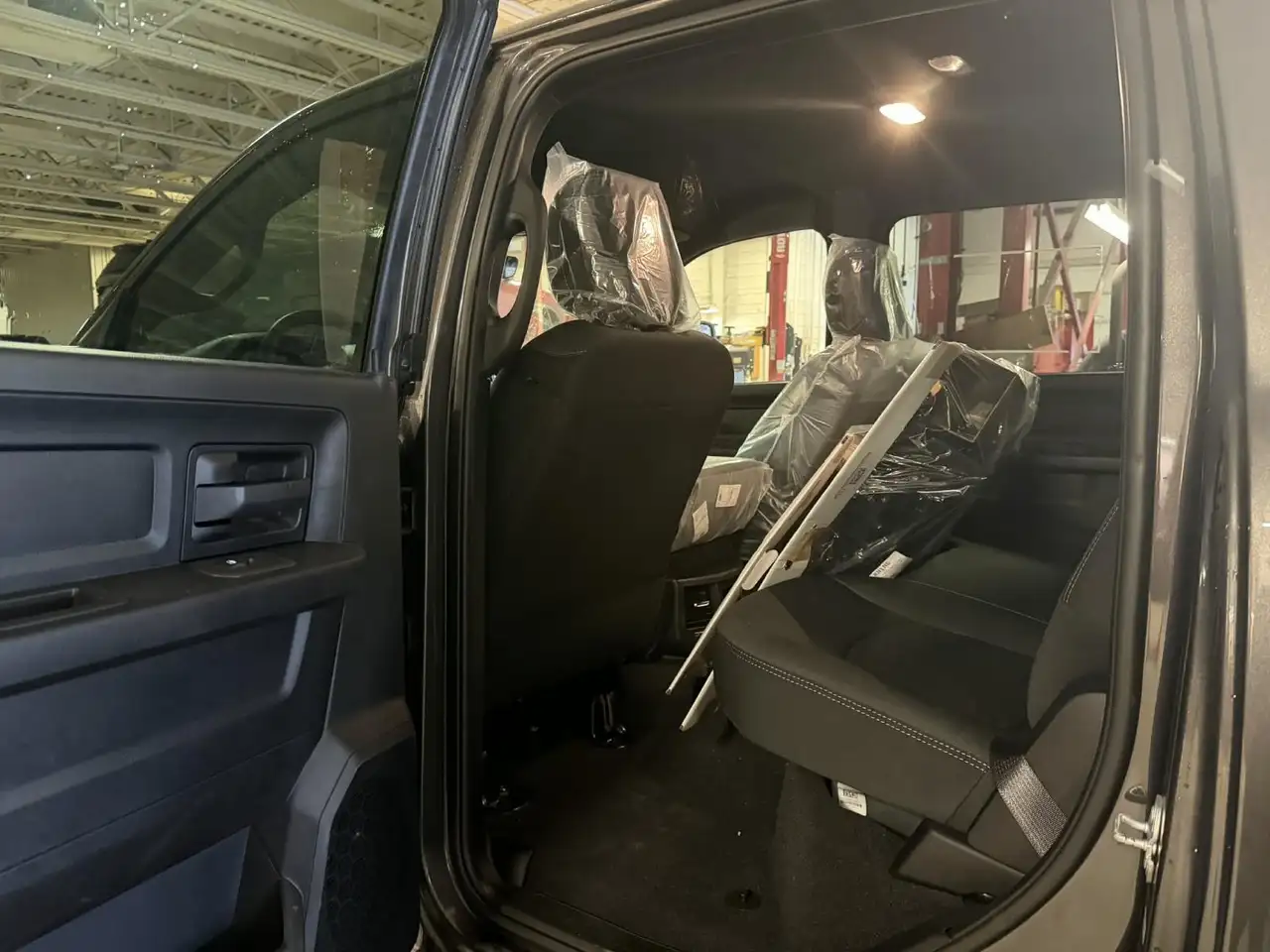 RAM 2500 снимка RAM 2500