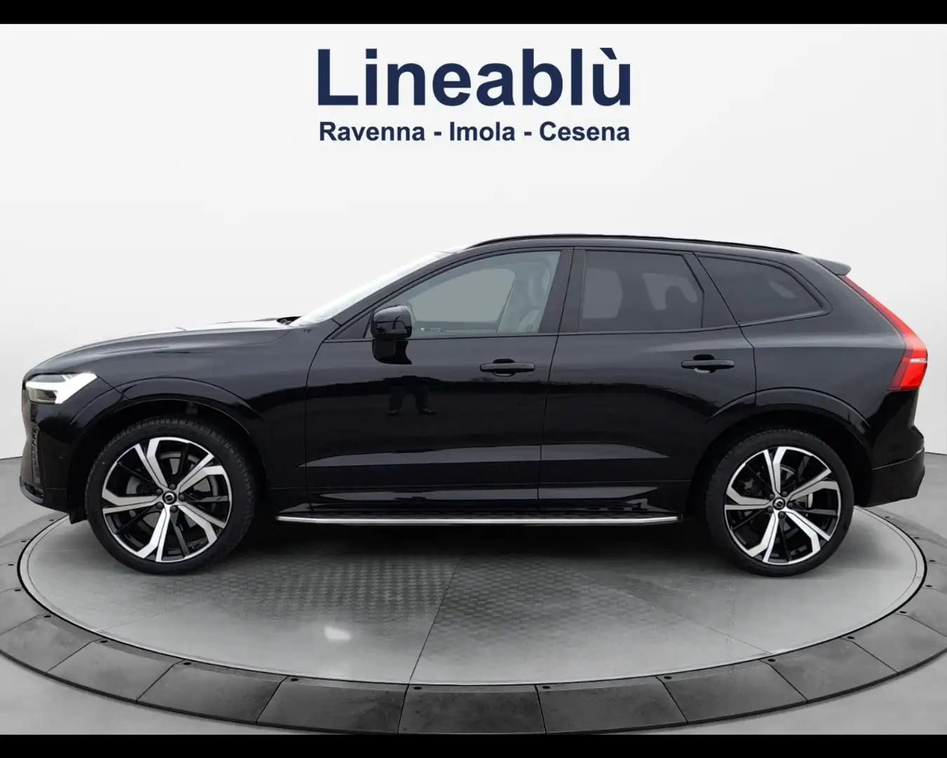 Volvo XC60 (2017--->) B5 (d) AWD automatico Ultimate Dark Noir - 2
