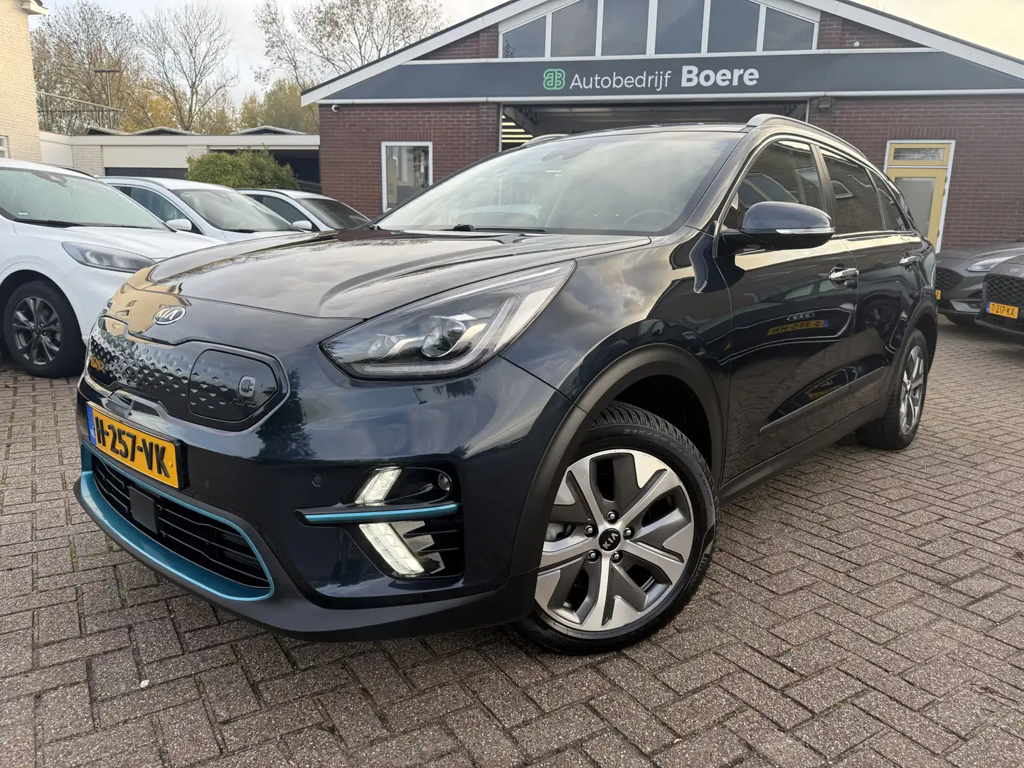 Kia e-Niro ExecutiveLine 64 kWh Leer, Camera, Stoel/Stuur Ver Gris - 1