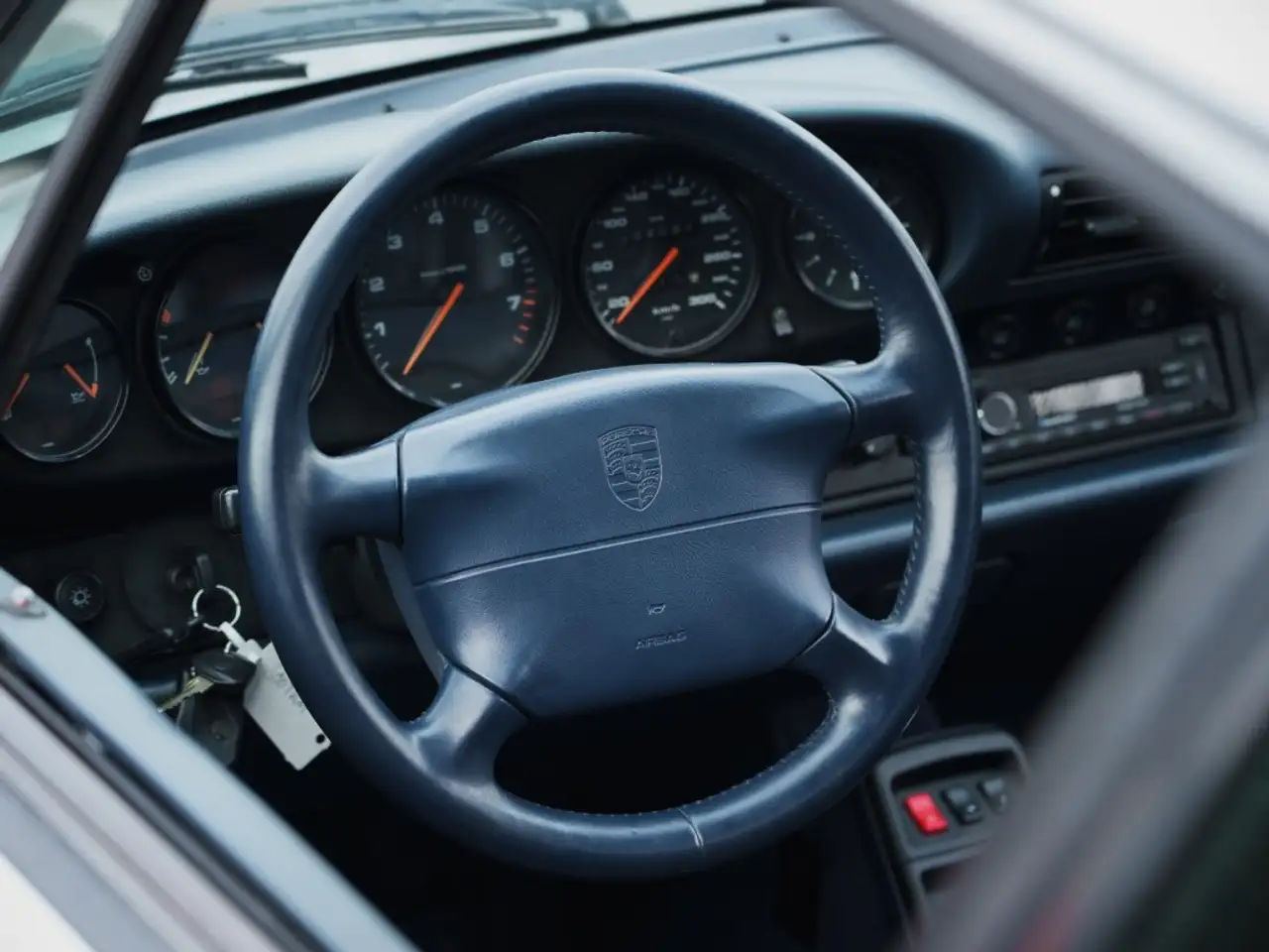 Porsche 993 Carrera 4 - 3.6 - with sunroof, foto 4