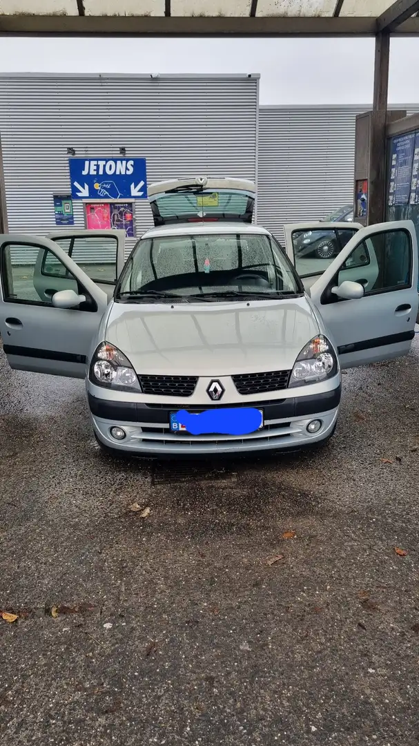 Renault Clio 1.4i 16v Expression - 1
